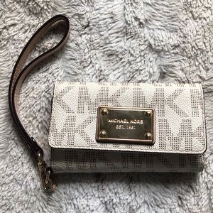 Authentic Michael Kors Wristlet